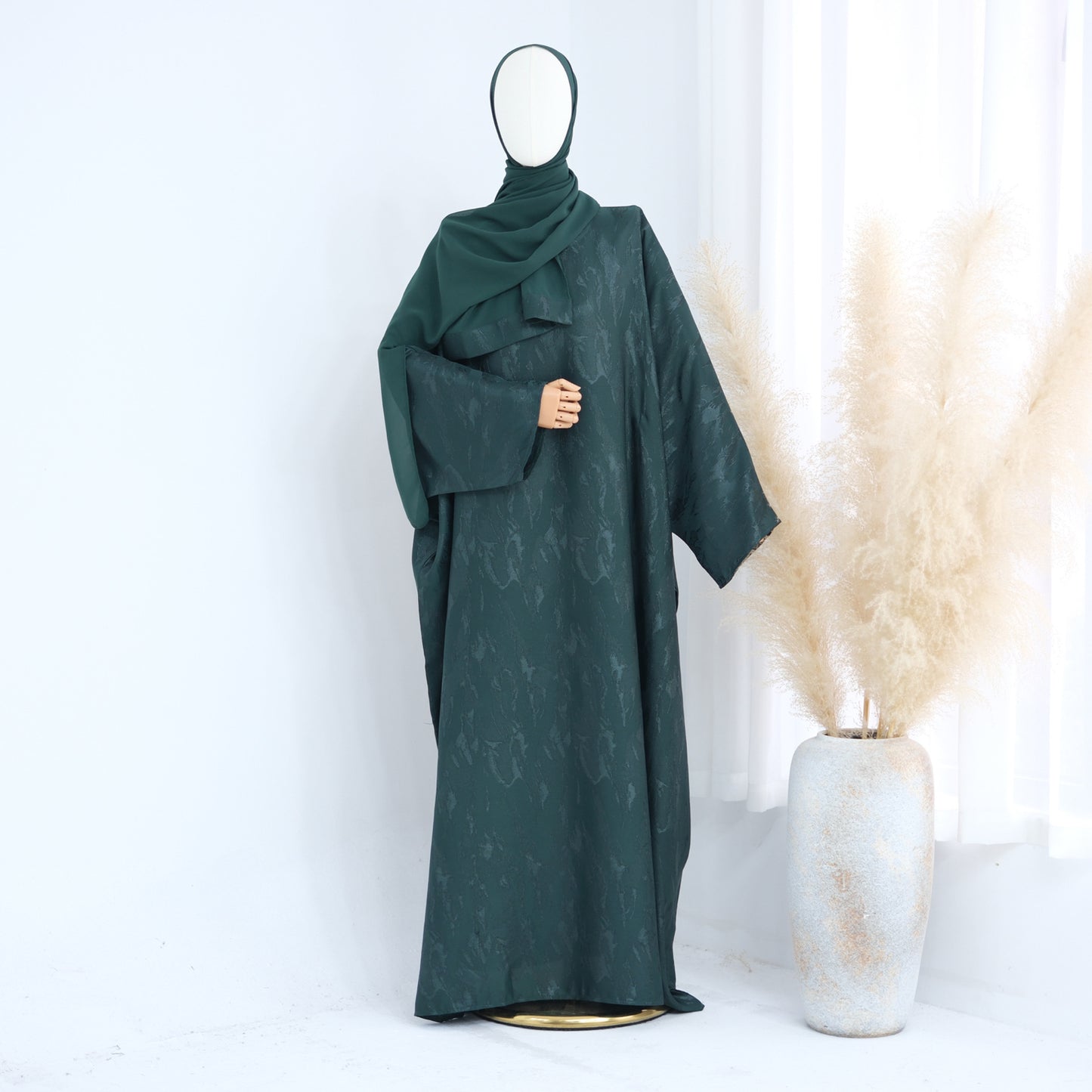 Abaya Cyra
